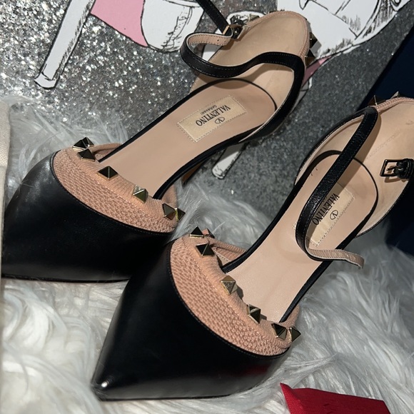 ❤️❤️VALENTINO Rockstud Sock Ankle Strap Pump Heel Nude Black❤️❤️ - Picture 6 of 6
